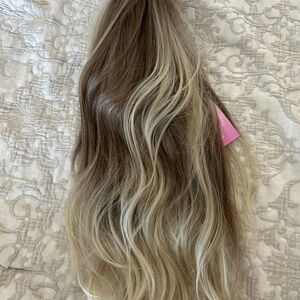 Chelsey Smith Linda Luxe Crown